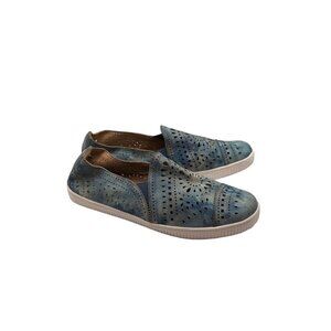 Earth Garry Tayberry Leather Slip On  Shoes